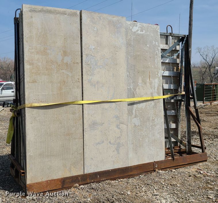 image for item DM4952 Approximately 46 Badger aluminum concrete forms