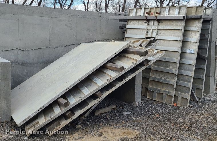 image for item DM4953 Badger aluminum concrete forms