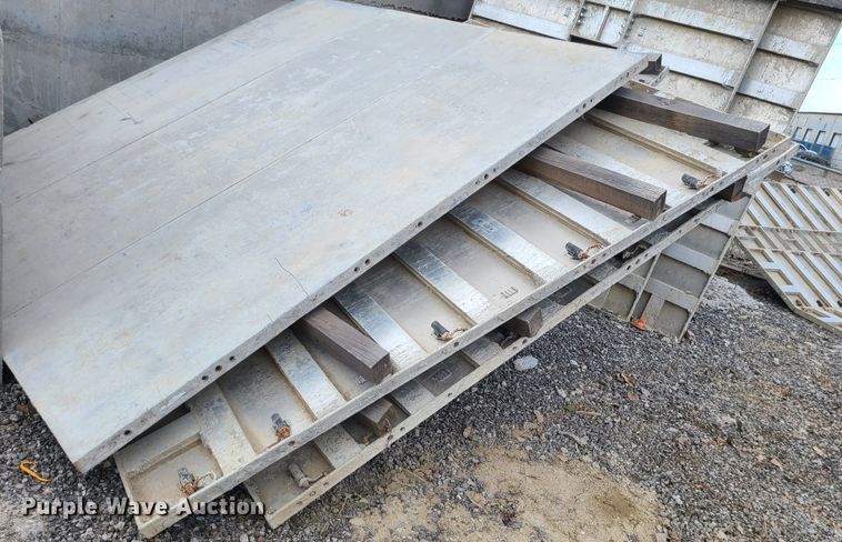 image for item DM4953 Badger aluminum concrete forms