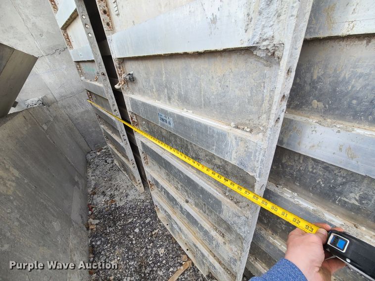 image for item DM4953 Badger aluminum concrete forms