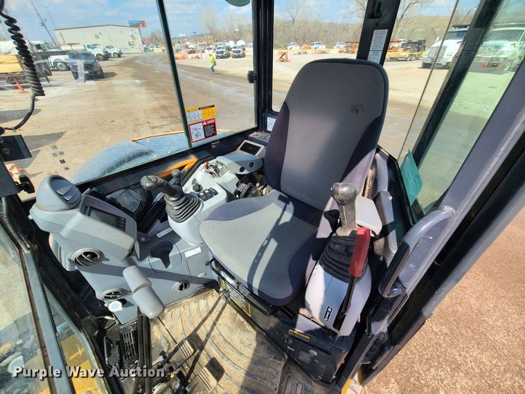 image for item DM4958 2019 John Deere 50G  mini excavator