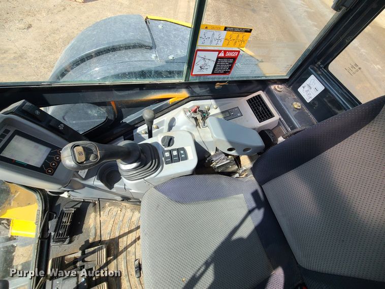 image for item DM4958 2019 John Deere 50G  mini excavator