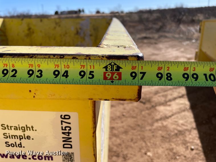 image for item DN4576 Roll-off container