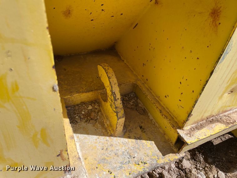 image for item DN4578 Roll-off container