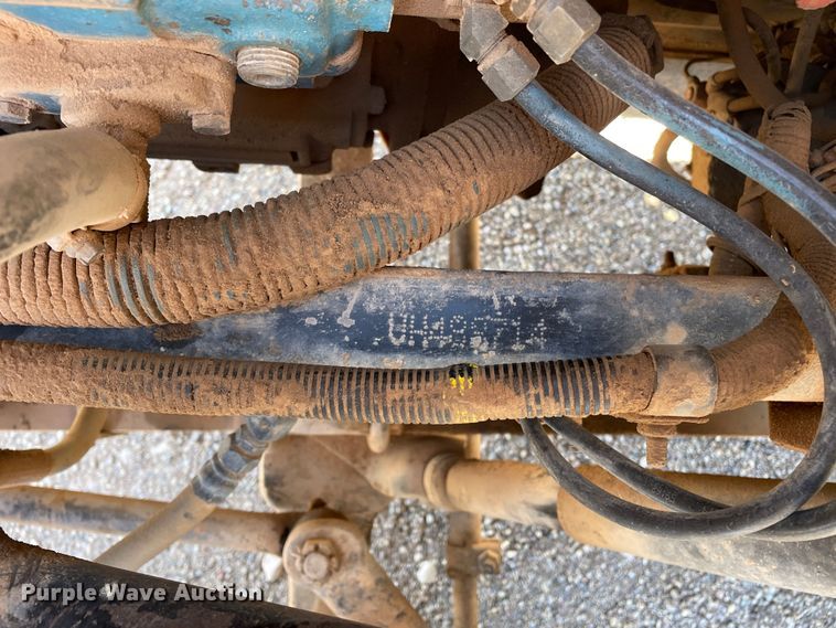 image for item DN4579 1997 International 4900  roll-off container truck