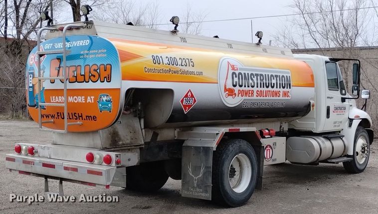 image for item DN6336 2011 International 4300  fuel truck