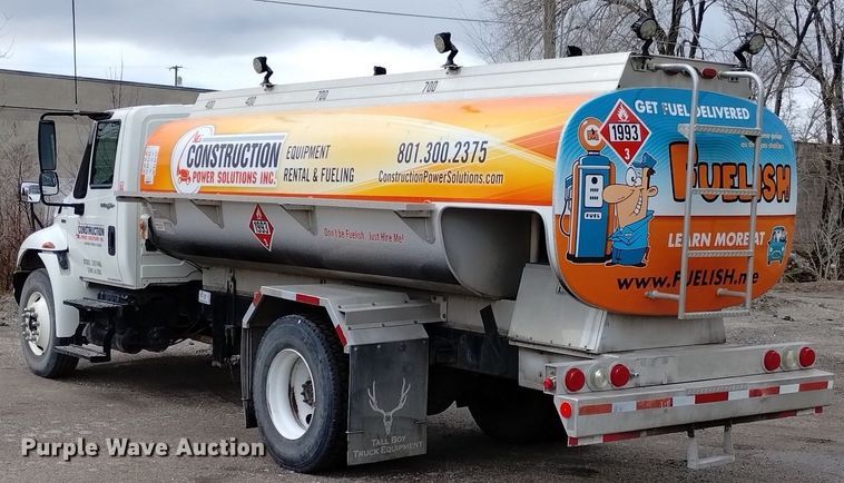 image for item DN6336 2011 International 4300  fuel truck