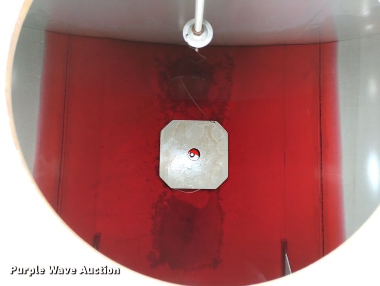 image for item DN6336 2011 International 4300  fuel truck