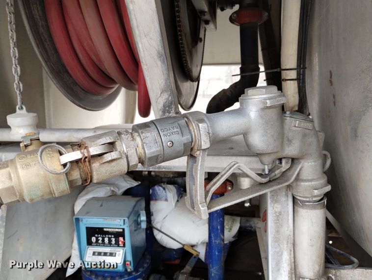 image for item DN6336 2011 International 4300  fuel truck