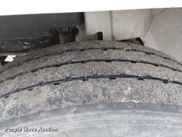 image for item DN6336 2011 International 4300  fuel truck