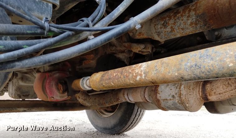 image for item DN6336 2011 International 4300  fuel truck