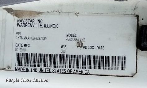 image for item DN6336 2011 International 4300  fuel truck