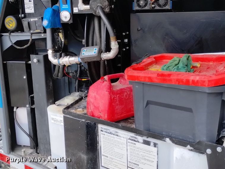 image for item DN6338 2018 Thunder Creek FST750  fuel tank trailer