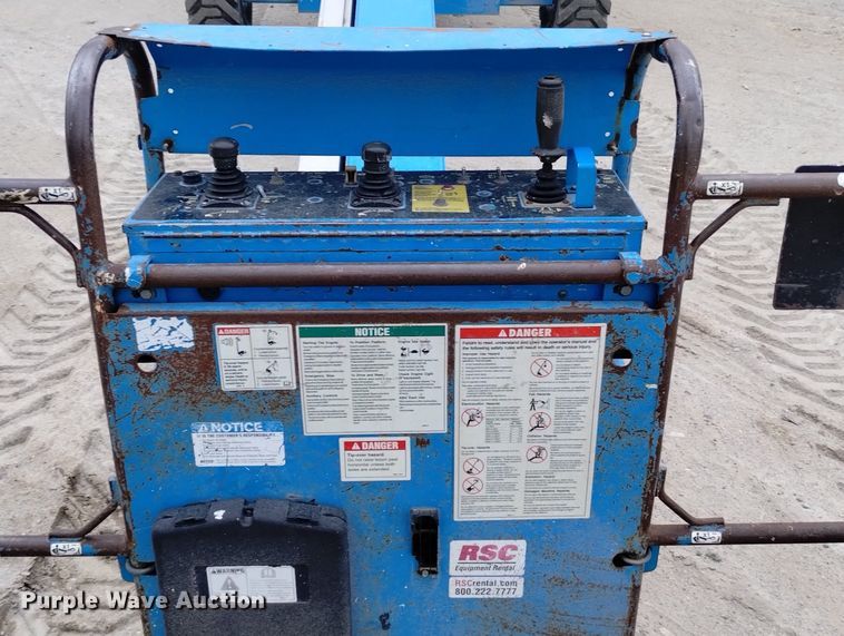 image for item DN6355 2000 Genie S-80  boom lift