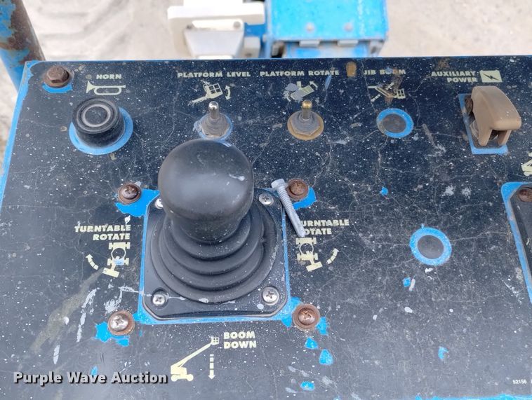 image for item DN6355 2000 Genie S-80  boom lift