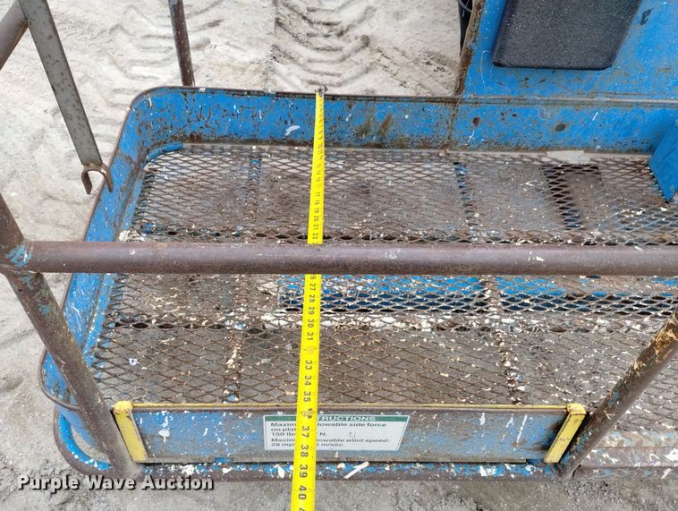 image for item DN6355 2000 Genie S-80  boom lift