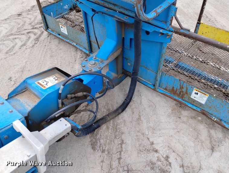 image for item DN6355 2000 Genie S-80  boom lift