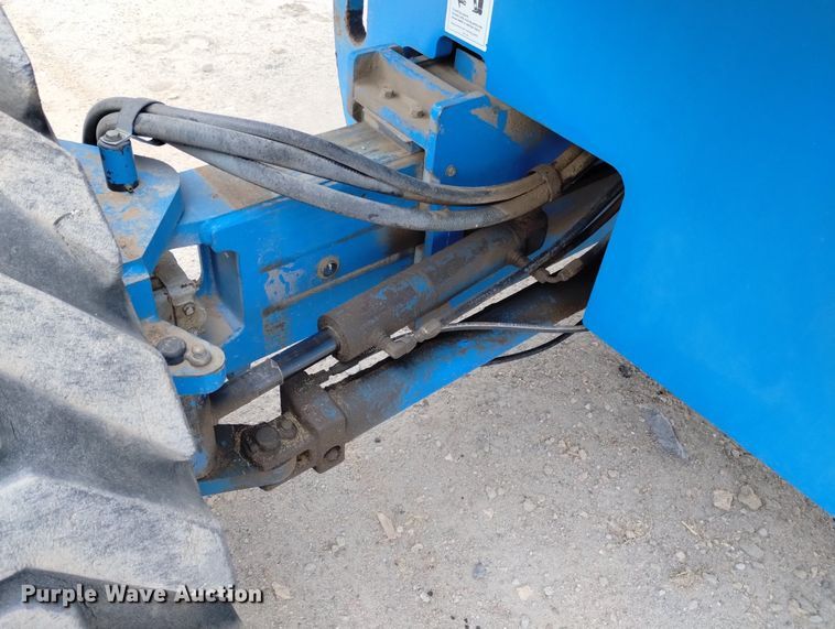 image for item DN6355 2000 Genie S-80  boom lift