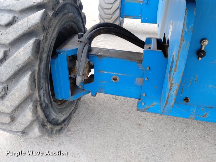 image for item DN6355 2000 Genie S-80  boom lift