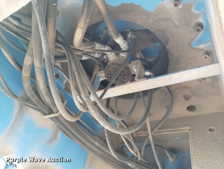 image for item DN6355 2000 Genie S-80  boom lift