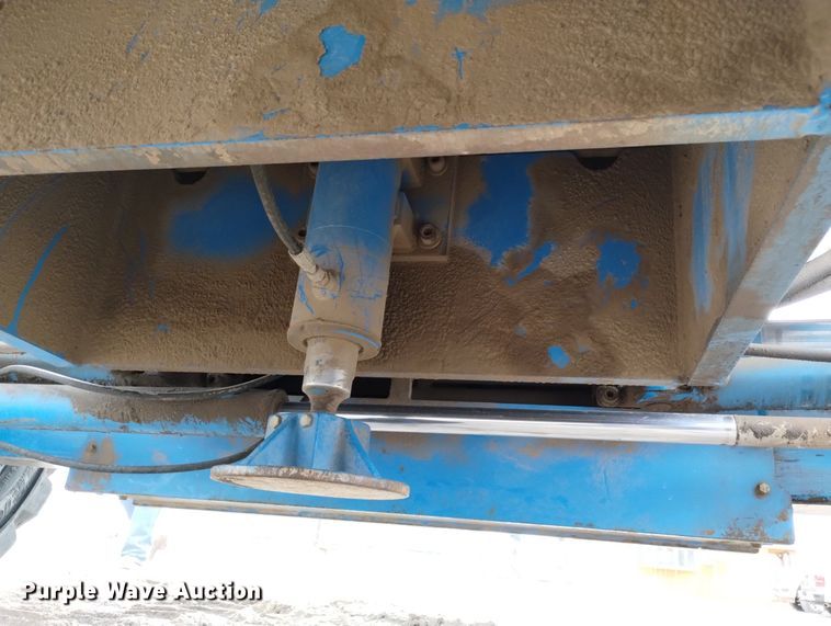 image for item DN6355 2000 Genie S-80  boom lift