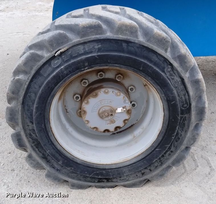 image for item DN6355 2000 Genie S-80  boom lift