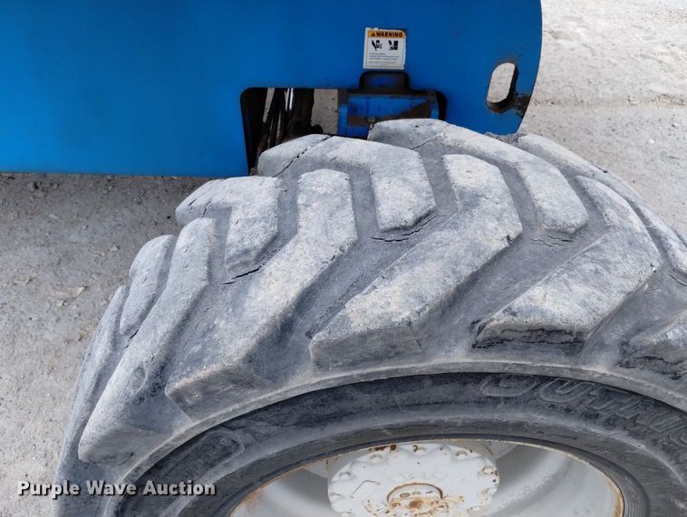 image for item DN6355 2000 Genie S-80  boom lift