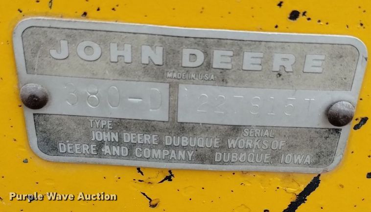image for item DN6356 1975 John Deere 380  forklift