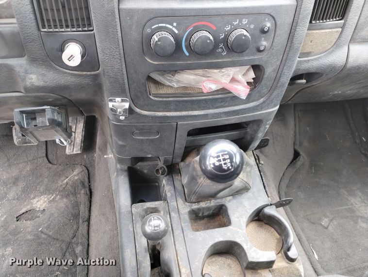 image for item DN6357 2003 Dodge Ram 3500  Quad Cab utility bed pickup truck