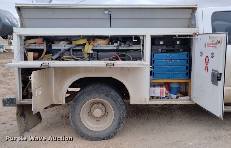 image for item DN6357 2003 Dodge Ram 3500  Quad Cab utility bed pickup truck