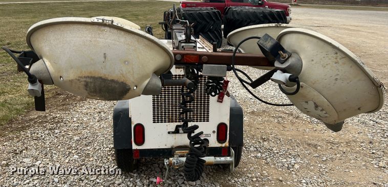 image for item DO2185 2004 Wacker LTC4  light plant