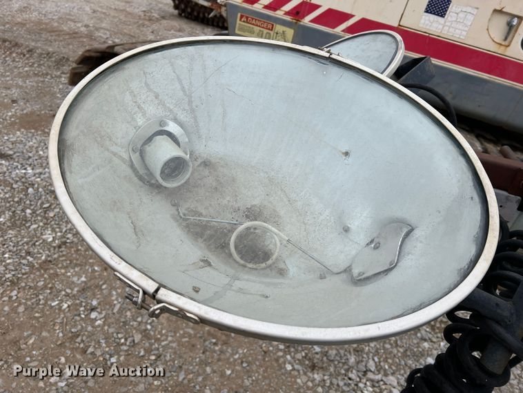 image for item DO2185 2004 Wacker LTC4  light plant