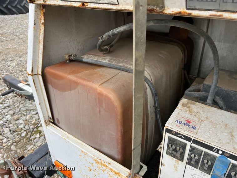 image for item DO2185 2004 Wacker LTC4  light plant