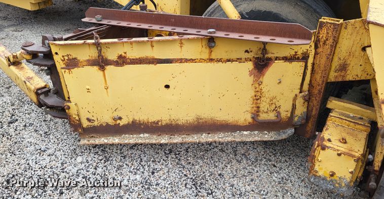 image for item DO3620 Blaw-Knox 195  road widener