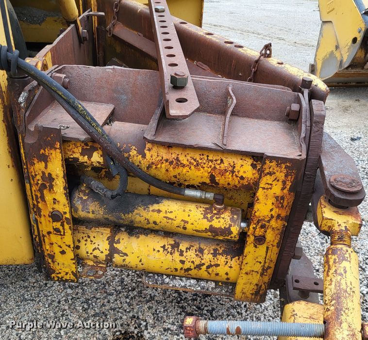 image for item DO3620 Blaw-Knox 195  road widener