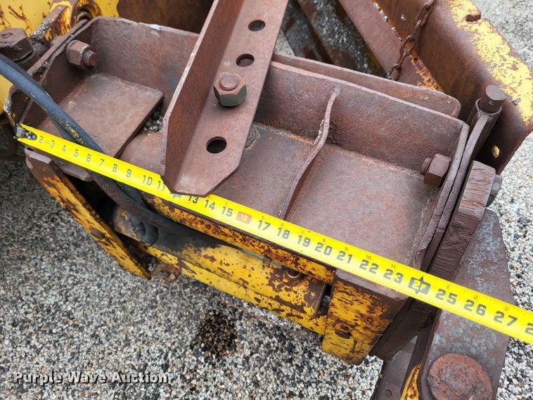 image for item DO3620 Blaw-Knox 195  road widener