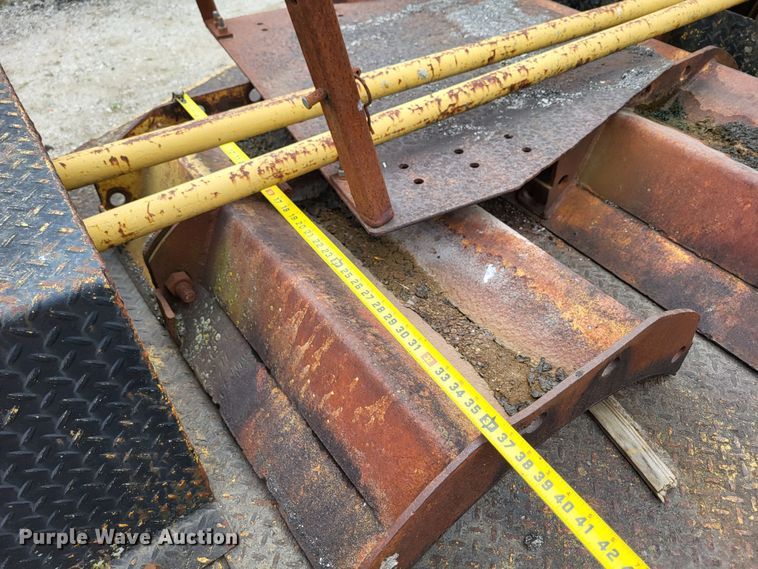 image for item DO3620 Blaw-Knox 195  road widener