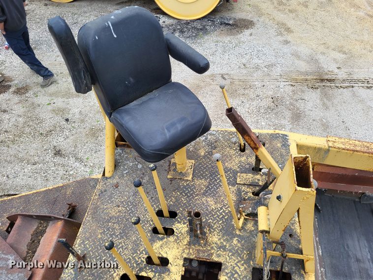 image for item DO3620 Blaw-Knox 195  road widener