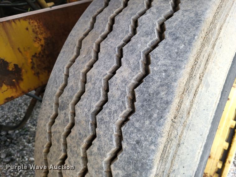 image for item DO3620 Blaw-Knox 195  road widener