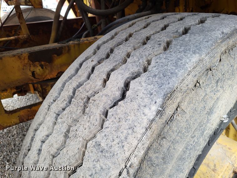 image for item DO3620 Blaw-Knox 195  road widener