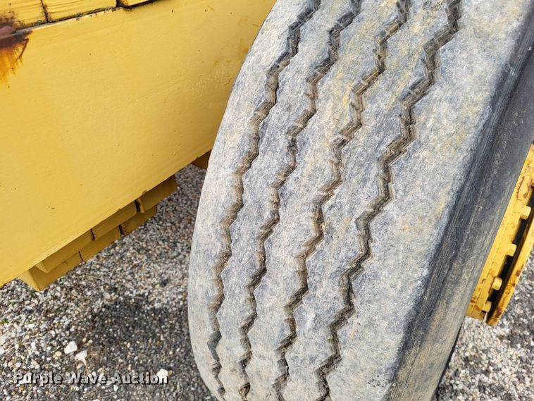 image for item DO3620 Blaw-Knox 195  road widener