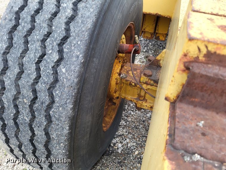 image for item DO3620 Blaw-Knox 195  road widener