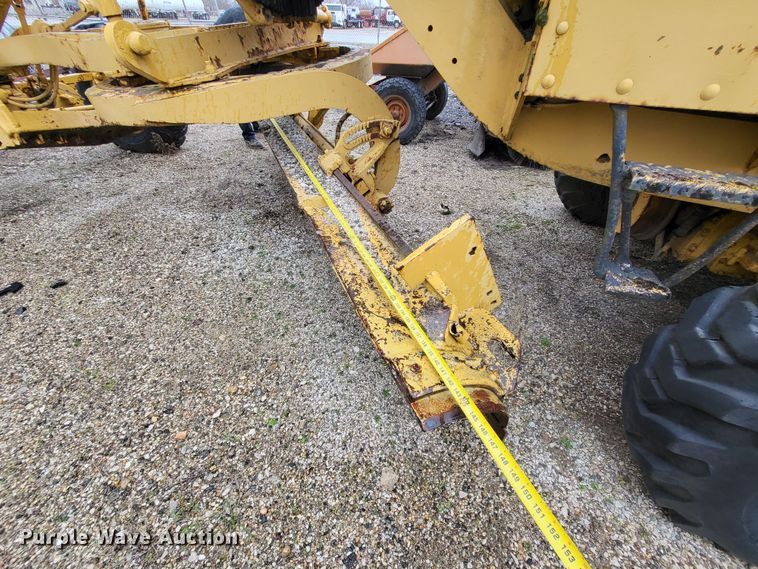 image for item DO3621 1968 Caterpillar 120  rigid frame motor grader