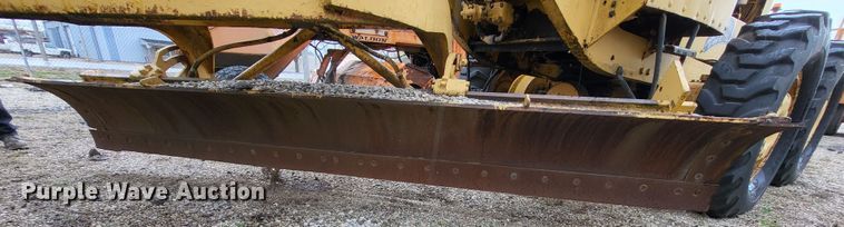 image for item DO3621 1968 Caterpillar 120  rigid frame motor grader