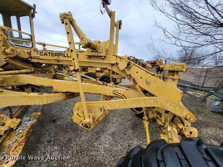 image for item DO3621 1968 Caterpillar 120  rigid frame motor grader