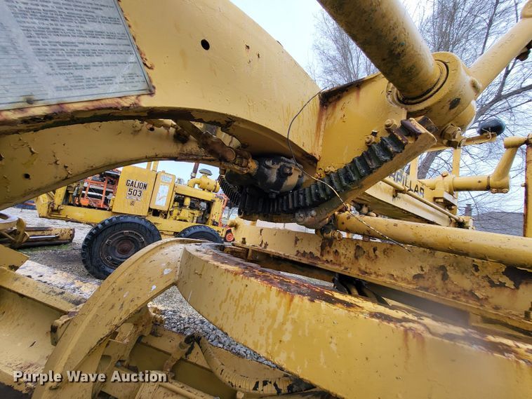 image for item DO3621 1968 Caterpillar 120  rigid frame motor grader