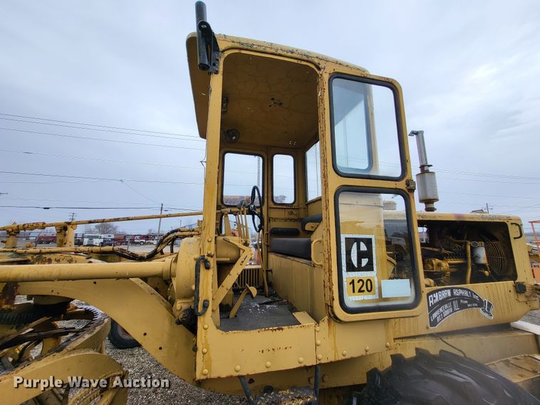 image for item DO3621 1968 Caterpillar 120  rigid frame motor grader