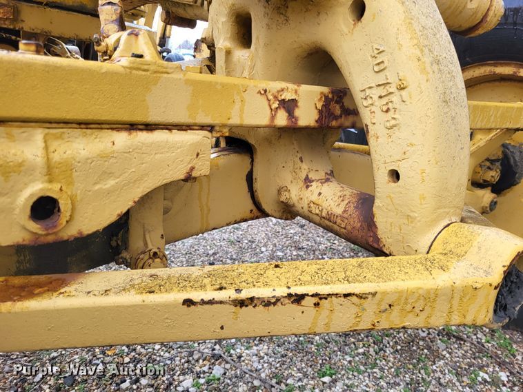 image for item DO3621 1968 Caterpillar 120  rigid frame motor grader