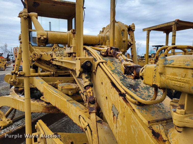 image for item DO3621 1968 Caterpillar 120  rigid frame motor grader