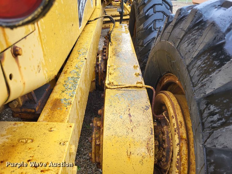 image for item DO3621 1968 Caterpillar 120  rigid frame motor grader